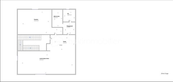 À VENDRE – Appartement T2 rénové avec balcon – Royan centre-ville

Idéalement situé en plein cœur de Royan, cet appartement de 46,60 m² vous séduira par son emplacement privilégié et ses prestations de qualité.

Au 2ᵉ et dernier étage d’une petite copropriété calme et bien entretenue de seulement 4 lots, ce bien entièrement rénové avec des matériaux de qualité offre un cadre de vie confortable et moderne.

Il se compose de :
	•	Une pièce de vie lumineuse avec salon et cuisine ouverte, donnant accès à un balcon avec aperçu mer
	•	Une chambre spacieuse
	•	Une salle d’eau contemporaine
	•	Un WC séparé

Vous bénéficierez d’un emplacement exceptionnel :
	•	À seulement 400 mètres de la plage de la Grande Conche
	•	À 150 mètres du marché central
	•	À proximité immédiate des commerces et commodités

Cet appartement est idéal pour une résidence principale, un pied-à-terre ou un investissement locatif de qualité.

Les + :
	•	Rénovation complète récente
	•	Petite copropriété
	•	Dernier étage
	•	Balcon avec aperçu mer
	•	Emplacement recherché

Pour plus d’informations ou organiser une visite, n’hésitez pas à nous contacter.