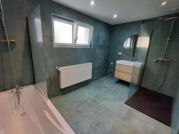 Maison Pusey 5 pièces 126 m2 185 000 euros