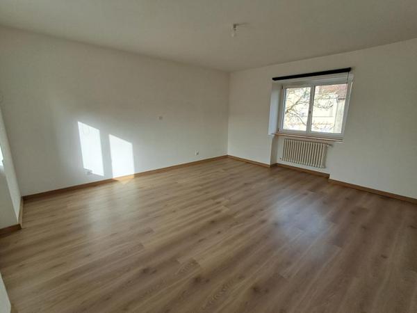 Maison Pusey 5 pièces 126 m2 185 000 euros