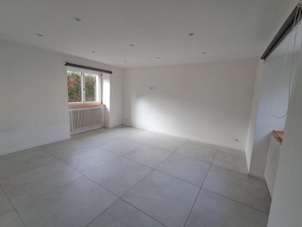 Maison Pusey 5 pièces 126 m2 185 000 euros