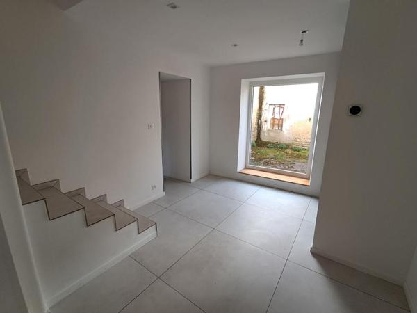 Maison Pusey 5 pièces 126 m2 185 000 euros