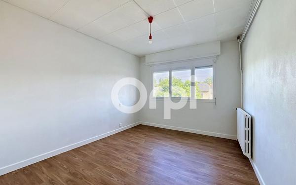 Appartement à louer    3 pièces •  Brive-la-Gaillarde