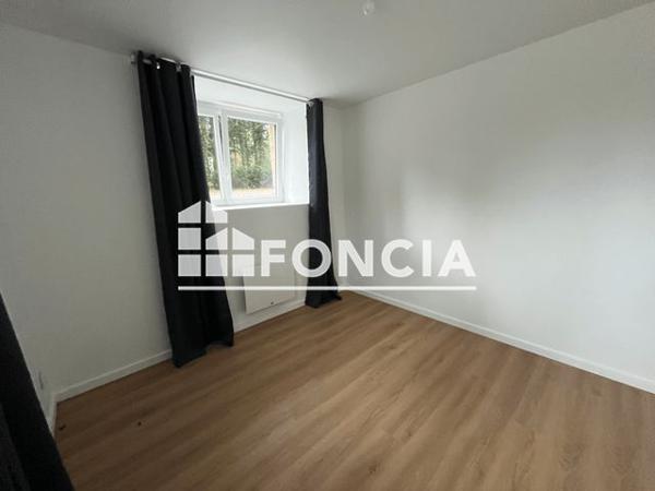 Location Appartement 3 pièces 83.83 m² - LIEU DIT LA CLARTE Kerlaz 29100