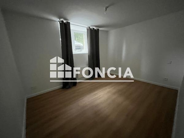 Location Appartement 3 pièces 83.83 m² - LIEU DIT LA CLARTE Kerlaz 29100