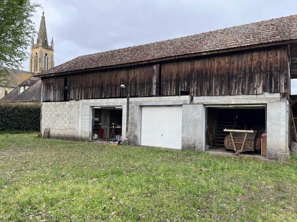 Maison à vendre |  Saint-Pierre-d'Eyraud |  6 pièces | 104 m²