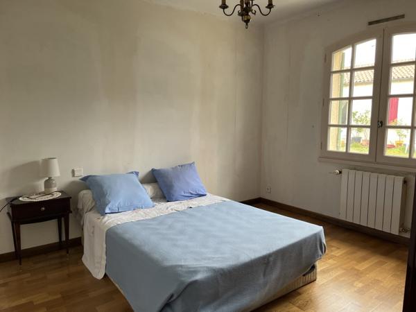 Maison à vendre |  Saint-Pierre-d'Eyraud |  6 pièces | 104 m²