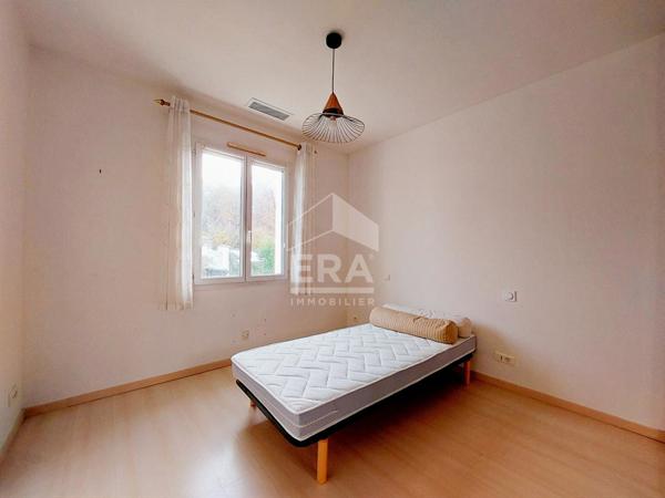 MAISON PROCHE CENTRE-VILLE DE BREUILLET - 4 CHAMBRES - PLAIN-PIED