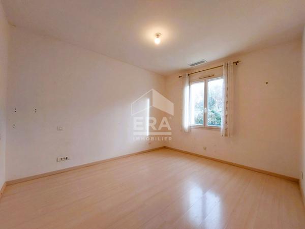 MAISON PROCHE CENTRE-VILLE DE BREUILLET - 4 CHAMBRES - PLAIN-PIED