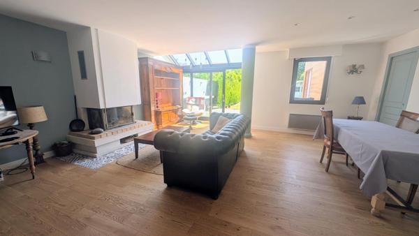 Maison à VILLENEUVE-D'ASCQ, 59650 - 6 pièces 134m²