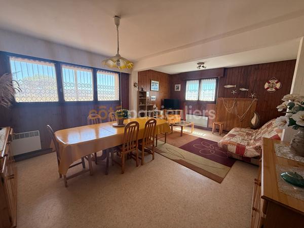 Vente
                Appartement61,66 m² - 3 Pièces -
                    L AIGUILLON LA PRESQU ILE (85460)