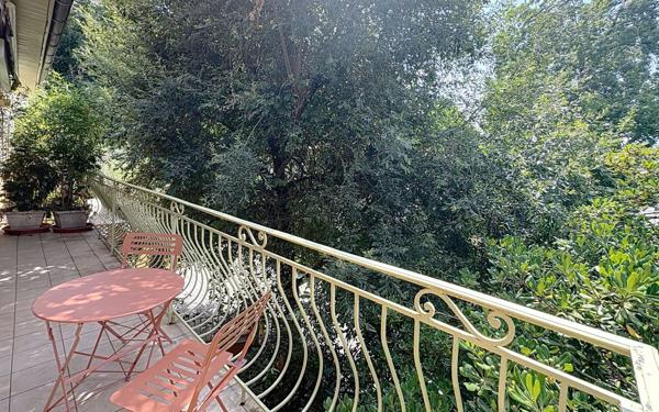 Appartement à louer    5 pièces •  Billère