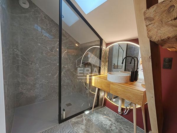 A vendre : magnifique Loft  dans une ancienne grange rénovée à Bizanos de 140m²