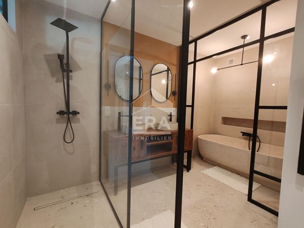 A vendre : magnifique Loft  dans une ancienne grange rénovée à Bizanos de 140m²