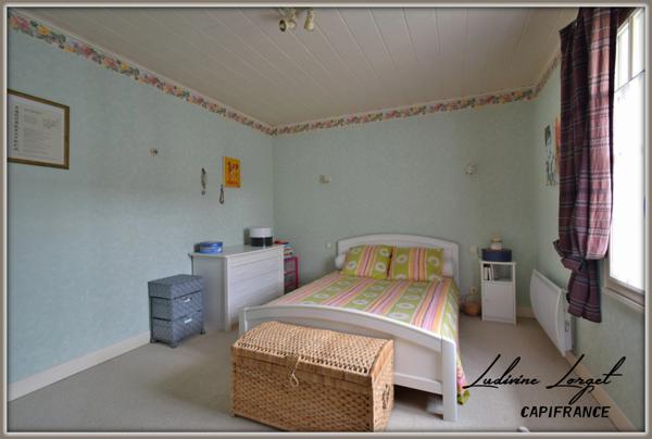 Maison à vendre 6 pièces proche de CHATEAU-THIERRY (02) 154m2 -3 chambres - 1 pièce bureau- Garage semi couvert - cour 65m2 - Terrasse-