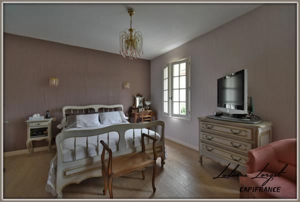 Maison à vendre 6 pièces proche de CHATEAU-THIERRY (02) 154m2 -3 chambres - 1 pièce bureau- Garage semi couvert - cour 65m2 - Terrasse-