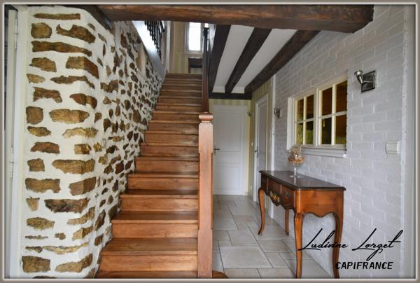 Maison à vendre 6 pièces proche de CHATEAU-THIERRY (02) 154m2 -3 chambres - 1 pièce bureau- Garage semi couvert - cour 65m2 - Terrasse-