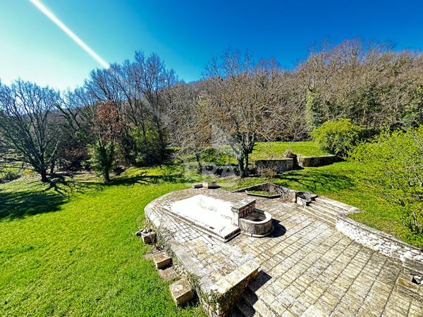 Ensemble immobilier à usage professionnel ou d'habitation, Sisteron, Alpes de Haute Provence