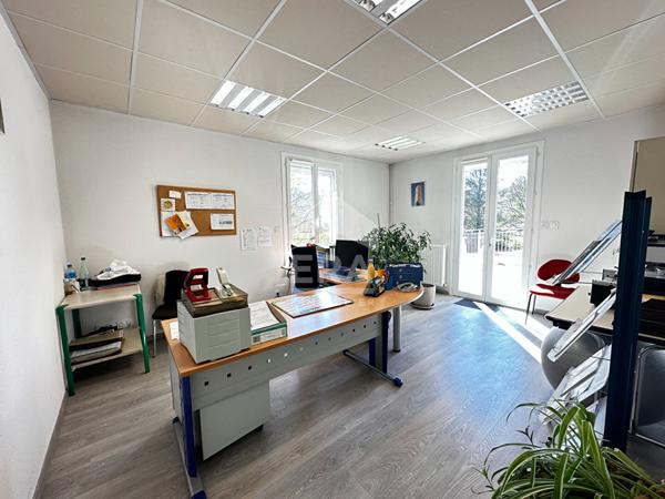 Ensemble immobilier à usage professionnel ou d'habitation, Sisteron, Alpes de Haute Provence