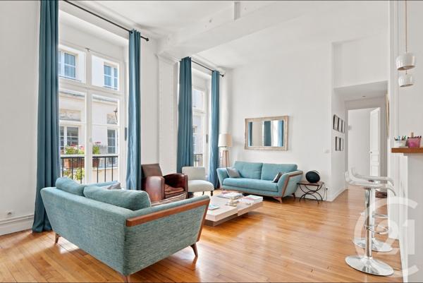 Appartement F4 à vendre  3 pièces - 85,12 m 2   PARIS  - 75003