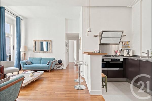 Appartement F4 à vendre  3 pièces - 85,12 m 2   PARIS  - 75003