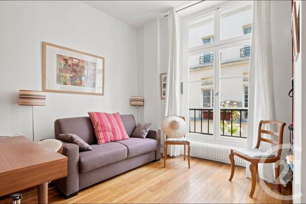 Appartement F4 à vendre  3 pièces - 85,12 m 2   PARIS  - 75003
