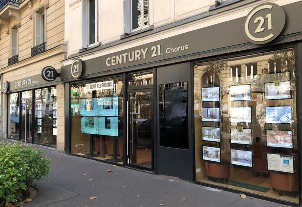Appartement F4 à vendre  3 pièces - 85,12 m 2   PARIS  - 75003