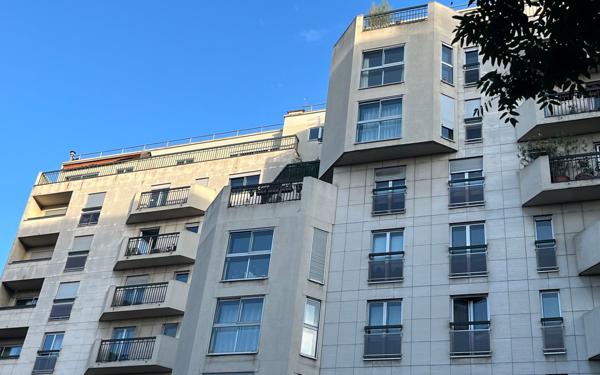 Appartement à vendre    2 pièces • 51,52 m2 Paris 15