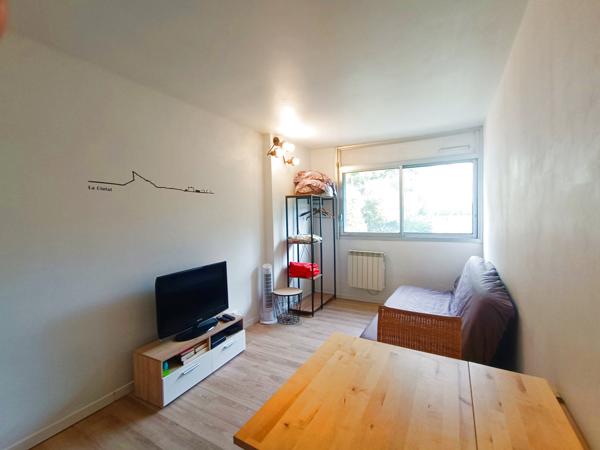 La Ciotat (13600) STUDIO - 17M2 - STATIONNEMENT - MER A PIED