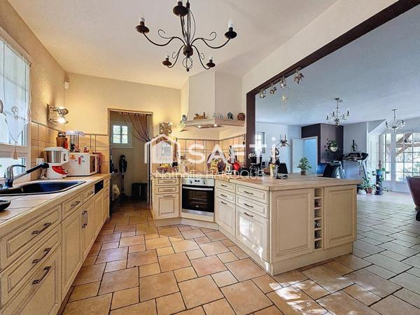 GRANDE MAISON FAMILIALE