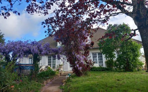 Maison à vendre    5 pièces •  Decize