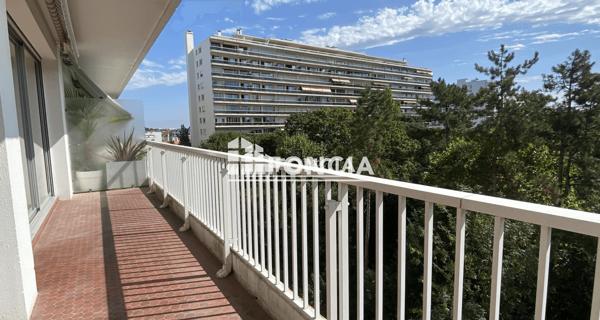 Location Appartement 4 pièces 106.89 m² - La Rochelle 17000
