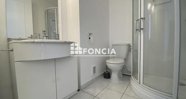 Location Appartement 4 pièces 106.89 m² - La Rochelle 17000