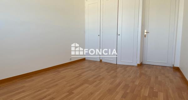 Location Appartement 4 pièces 106.89 m² - La Rochelle 17000