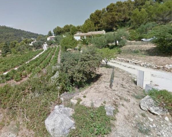 Saint-Cyr-sur-Mer: Belle propriété avec aperçu mer
