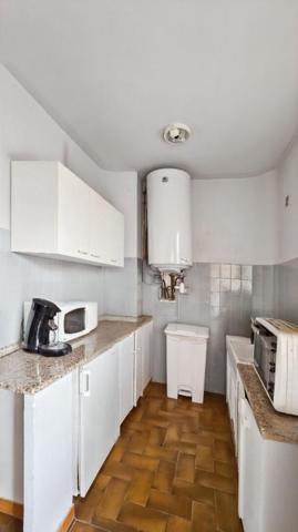 PROPRIANO HYPER CENTRE STUDIO AVEC BALCON