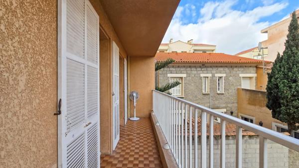 PROPRIANO HYPER CENTRE STUDIO AVEC BALCON