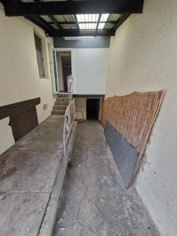 Maison de bourg avec dépendance et cour intérieur