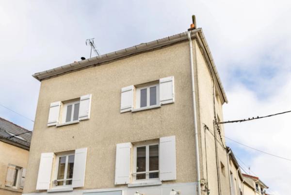 Appartement a vendre – Investissement clé en main : studio loué, centre-ville, proche bus et N20