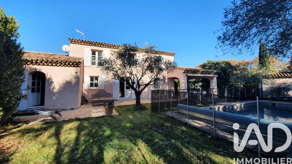 Location maison 5 pièces 140 m² Châteauneuf-le-Rouge