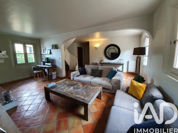 Location maison 5 pièces 140 m² Châteauneuf-le-Rouge
