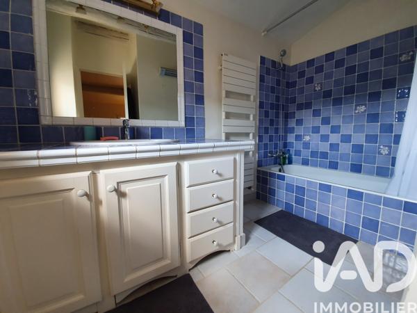 Location maison 5 pièces 140 m² Châteauneuf-le-Rouge