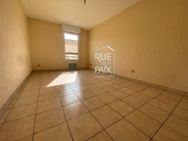 79300 Bressuire Studio de 22.47 m2, en centre-ville