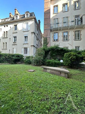 Appartement Grenoble 1 pièce(s) 27.7 m2