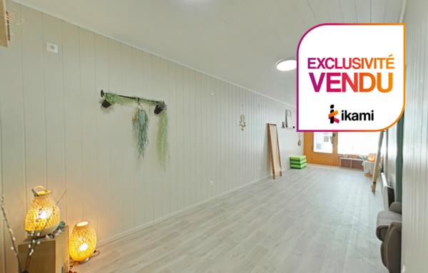 Local commercial idéalement situé au centre ville de St Pierre d'Albigny