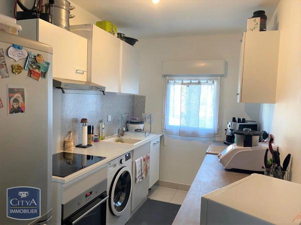 Appartement à louer 4 pièces 75.92m²