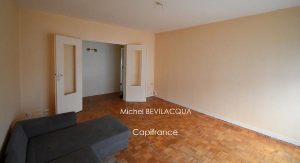 Appartement à vendre 3 pièces, 1 cave et parking NEVERS (58) dans une résidence calme, quartier agréable à saisir !!