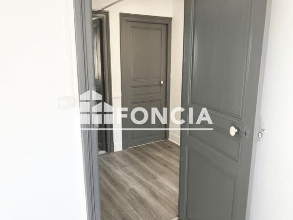 Location Local commercial 1 pièce 14 m² - 47 PLACE DU FORT Labarthe Sur Leze 31860