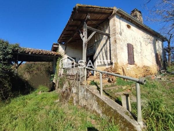 FERME A RESTAURER EN CAMPAGNE AVEC 2,5 hectares