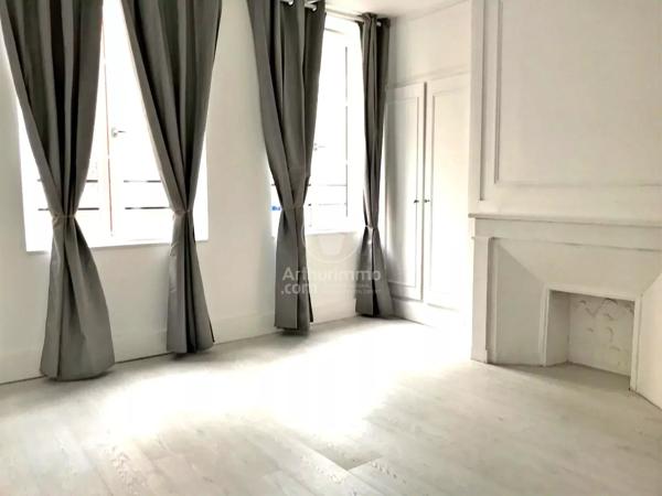 Location                                                      Appartement
                        
                     1 pièces                      21 m2                     à Rouen