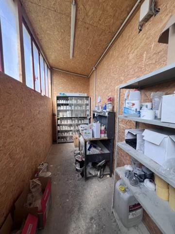 Location                                                      Local commercial
                        
                     3 pièces                      261 m2                     à Nevers